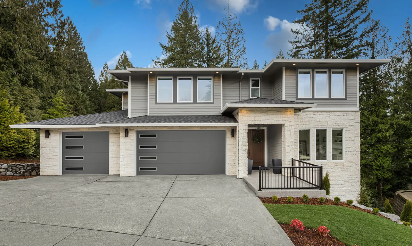 Modern Steel Slim Silver Lustra Charcoal