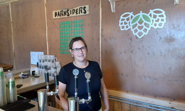 Enjoy beer made from locally grown hops in St-Eugène