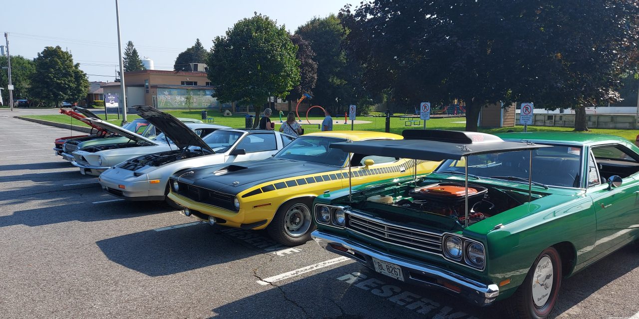 Big and Small show in Vankleek Hill