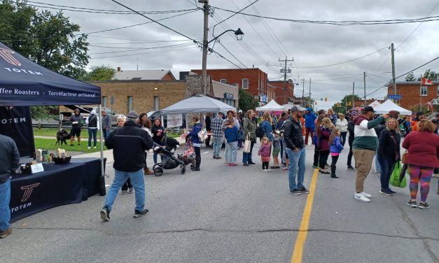 A Sunday of good eats and garlic in Vankleek Hill