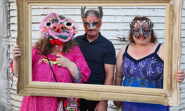 Arbor Gallery celebrates 30 years with masquerade gala