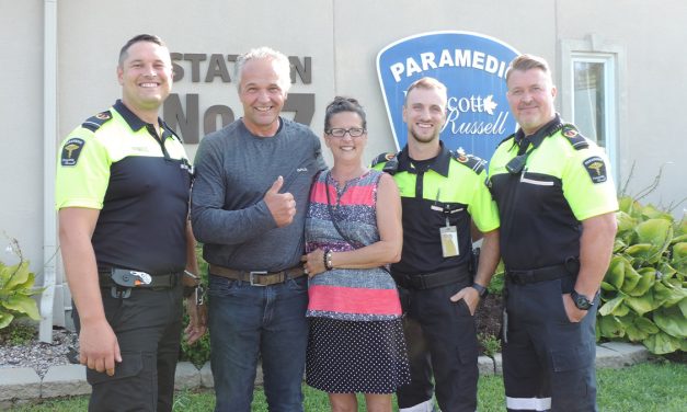 Couple helps hungry after paramedics save man’s life