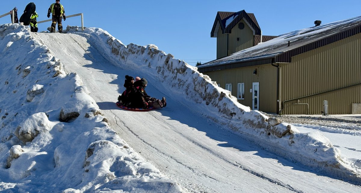 A bright and sunny St-Bernardin Winter Carnival