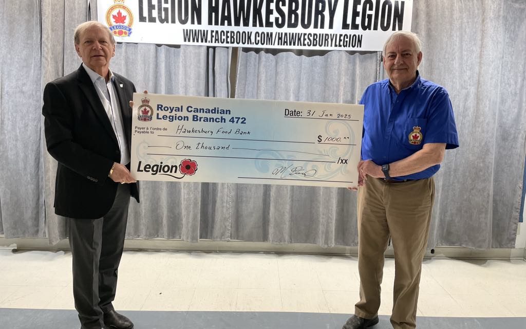Legion contributes to Hawkesbury food bank