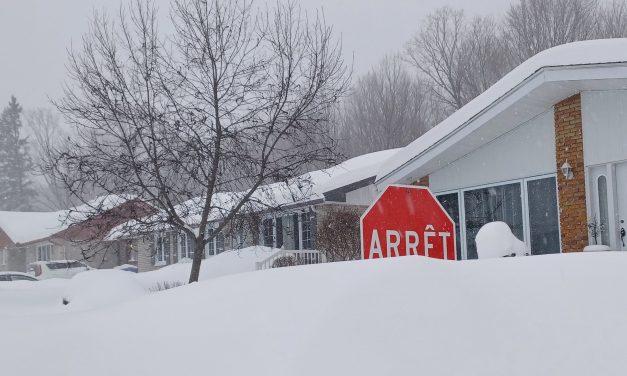 Stormy weather sweeps across region