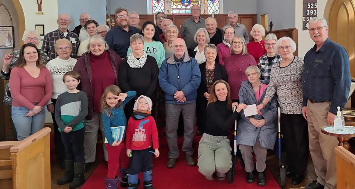 Vankleek Hill Anglicans assist Maxville Manor