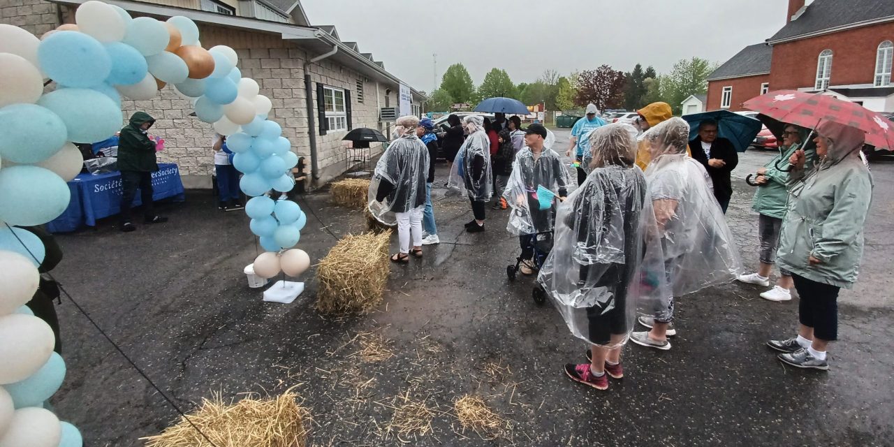 A short Walk for Alzheimer’s in Chute-à-Blondeau