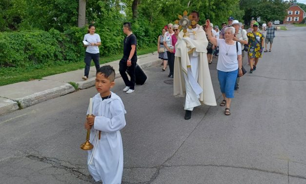 Procession in Hawkesbury