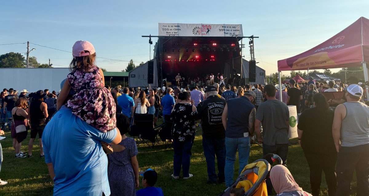 Canadian country superstars perform in Lachute
