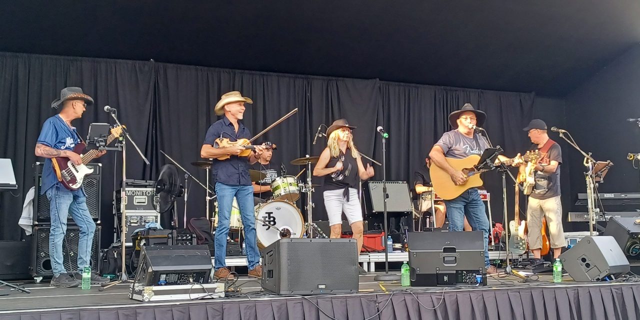 Blues and country on stage in Hawkesbury