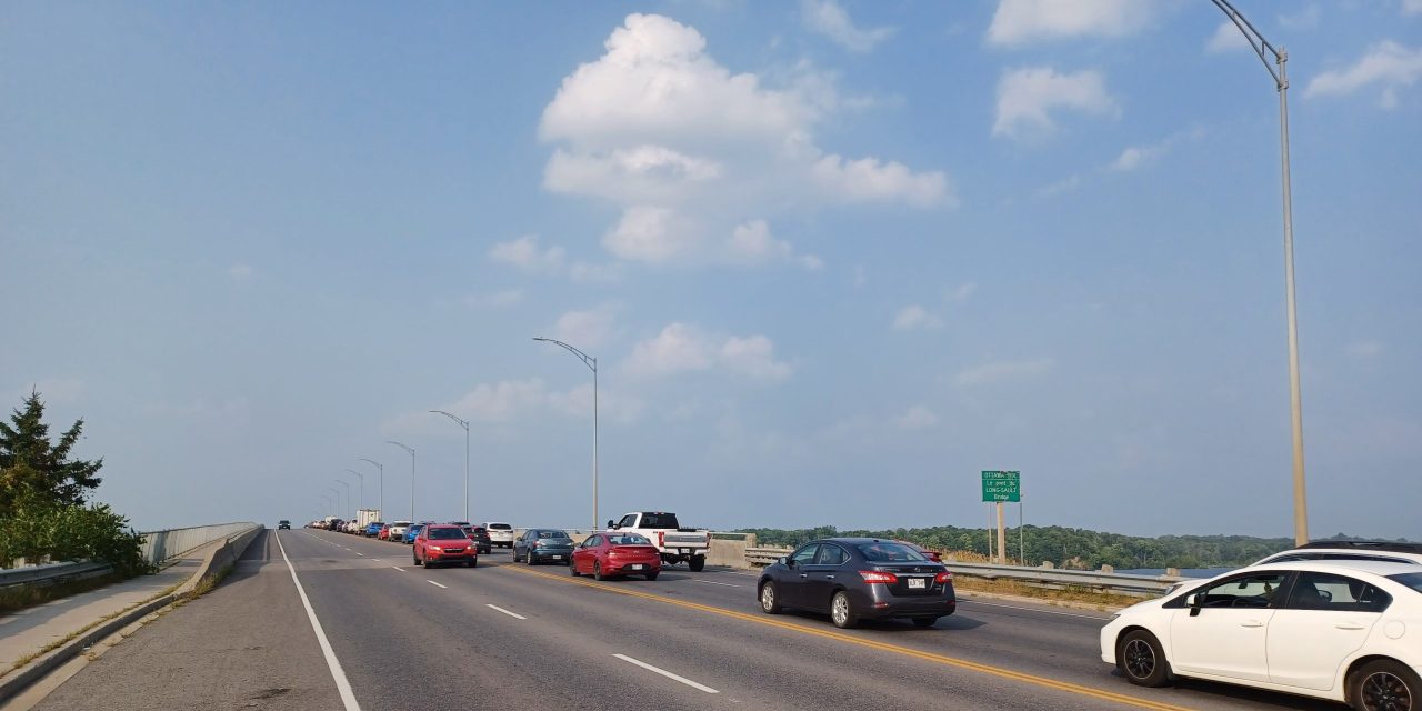 Slow Friday traffic on the Long Sault Bridge