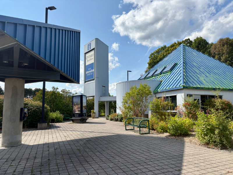 Destination Prescott-Russell pursuing Highway 417 information centre