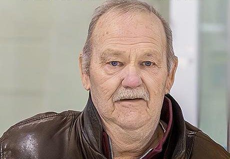 Hockey league honours Ian McRae for service