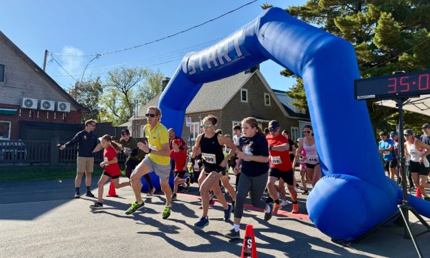 Grenville Course du Canal attracts more than 250 runners