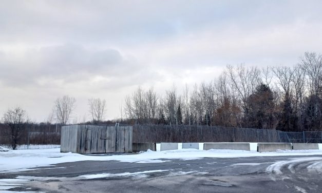 Champlain and Hawkesbury will reach deal on land and services