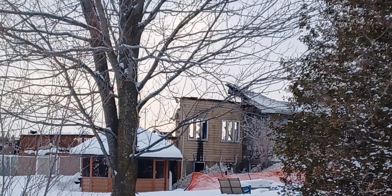 Fire destroys house west of Vankleek Hill