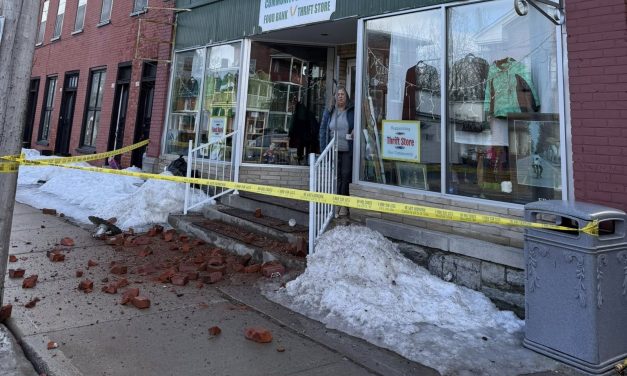 Bricks fall from food bank building in Vankleek Hill