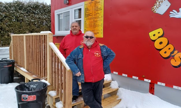 Hawkesbury food stand owners keep it clean