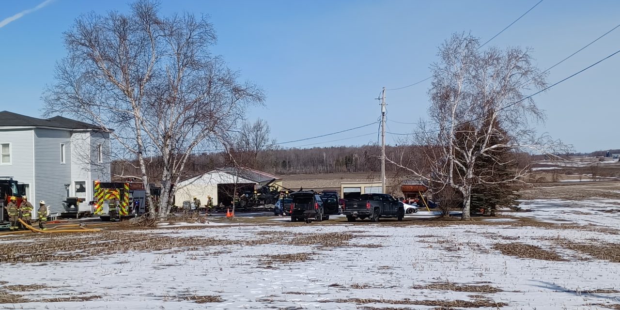 Fire destroys building near Glen Robertson