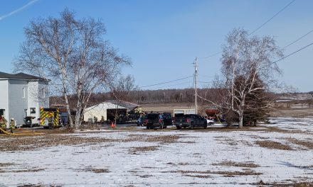 Fire destroys building near Glen Robertson