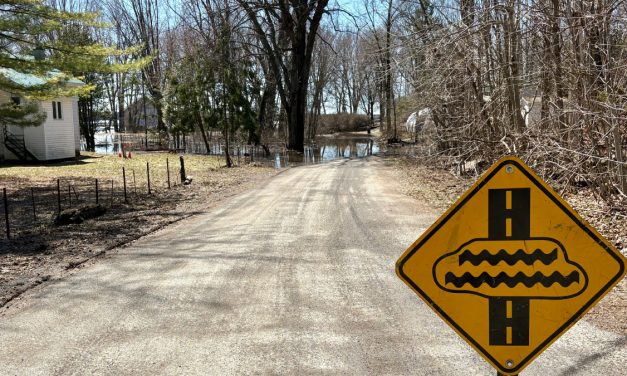 Saint-André-d’Argenteuil sees road closures, homes affected as flooding worsens