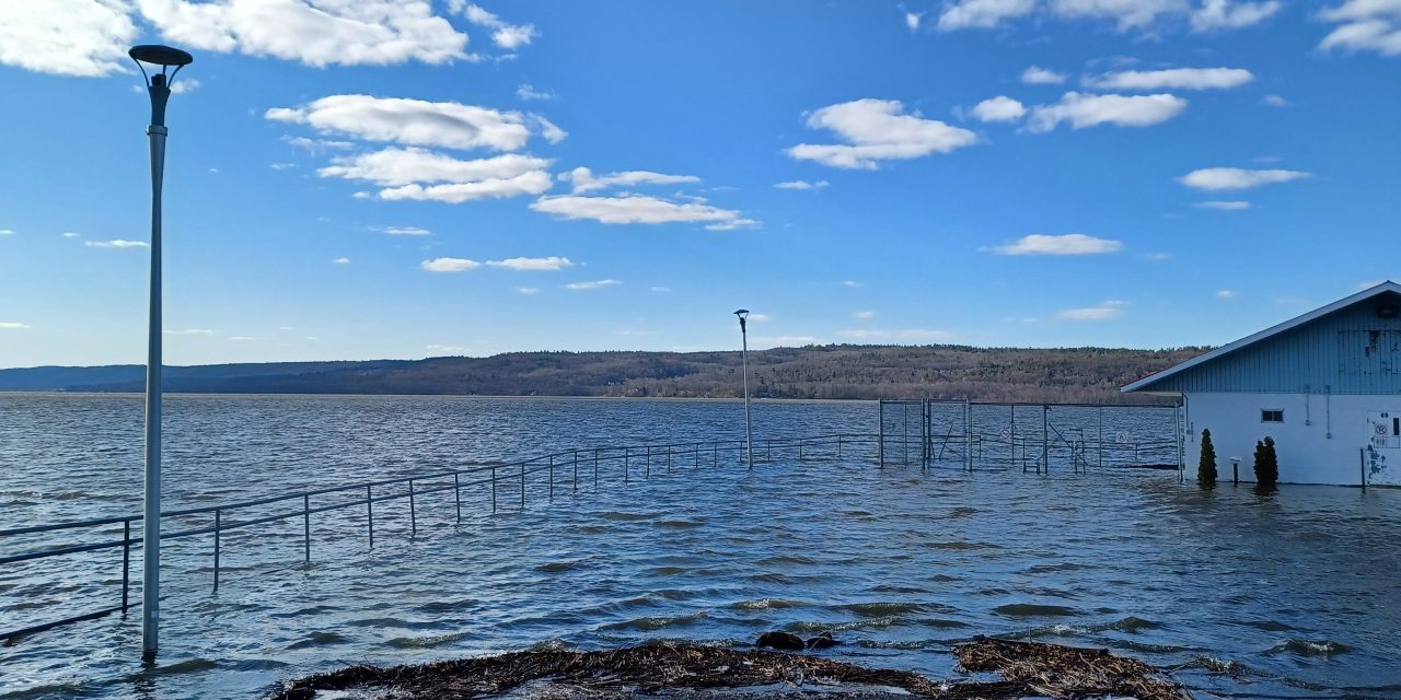 Water levels on Ottawa River rising