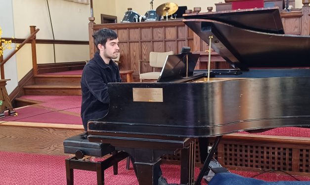 Local pianist to study in Europe