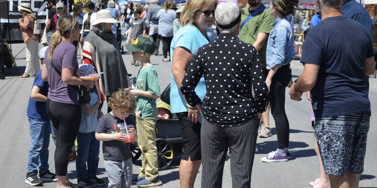 May Show on Main Street in Vankleek Hill