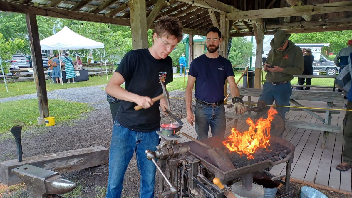 Blacksmiths show their trade at Smith-In