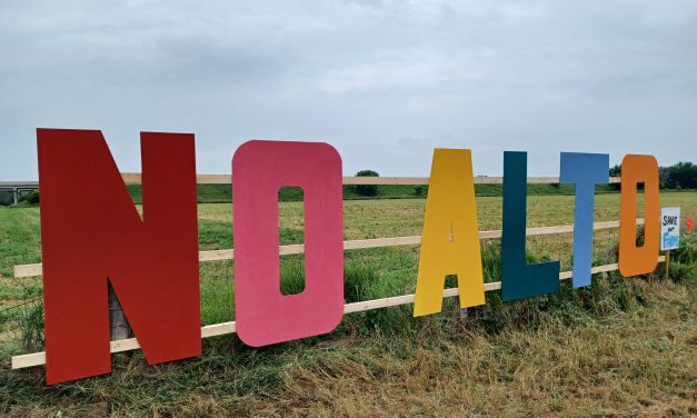 Anti-Alto sign exhibit appears in East Hawkesbury