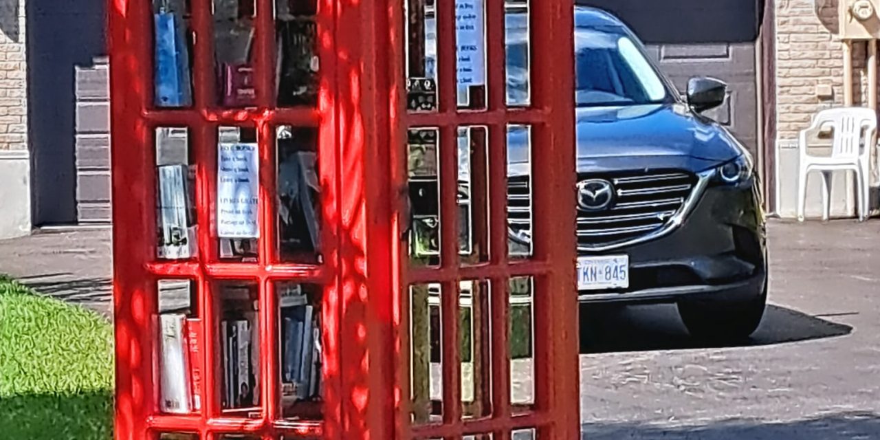 Book Booth in L’Orignal