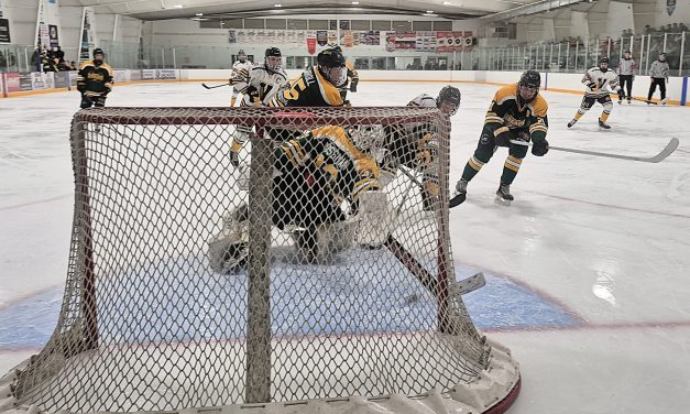 Cougars complete dual weekend comebacks