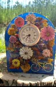 Spring Flowers Mantle/Desk Clock