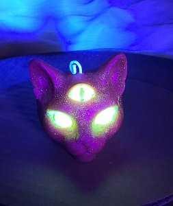 Black Light Chakra Cat Candle, 4.5oz