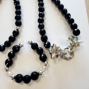 The Wolf Onyx Necklace