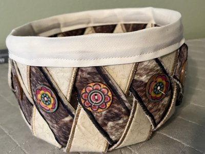 baskets, cloth weaved