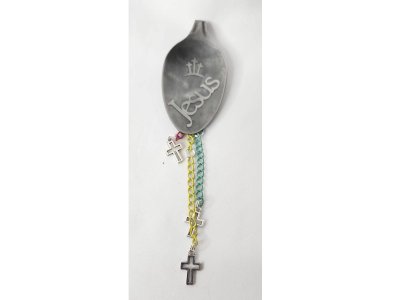 3 Crosses Etched Spoon Charm