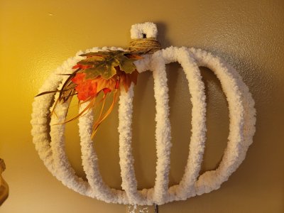 White Chunky Yarn Pumpkin door/wall hanger