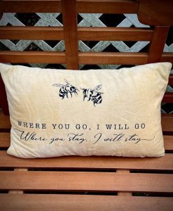 Bee Velvet Lumbar Pillow Cover