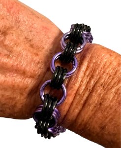 Anodized Aluminum Jumpring Bracelet