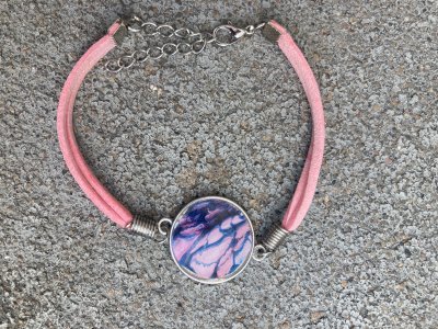 Pink leather bracelet