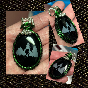 BIG FOOT on BLACK ONYX