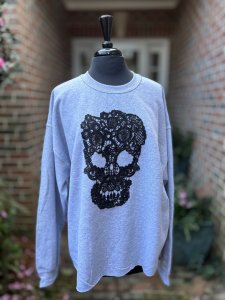 Skull sweatshirt black on gray.  Adult XL
