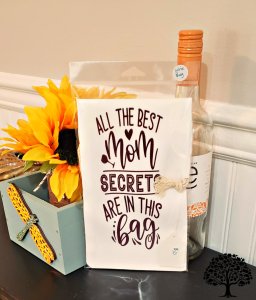 Handmade Canvas Wine Bag, Wine Holder, Mom Design, Gift for Wine Lovers