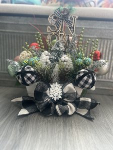Buffalo Plaid Centerpiece