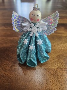 Pretty Eleanor Angel