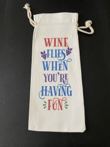 Wine flies when you're having Fun / Wine Carrier/W83