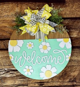 Welcome Spring Daisy Door Hanger
