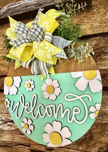 Welcome Spring Daisy Door Hanger