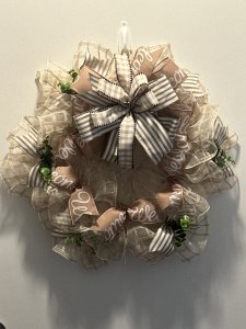 Adorable neutral pancake wreath